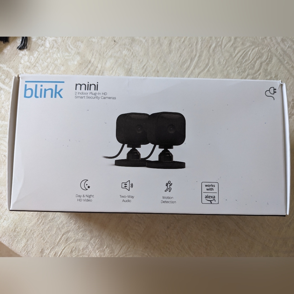 NWT Blink Mini Camera Set of 2